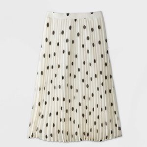 BNWT A New Day pleated midi skirt with polka dots